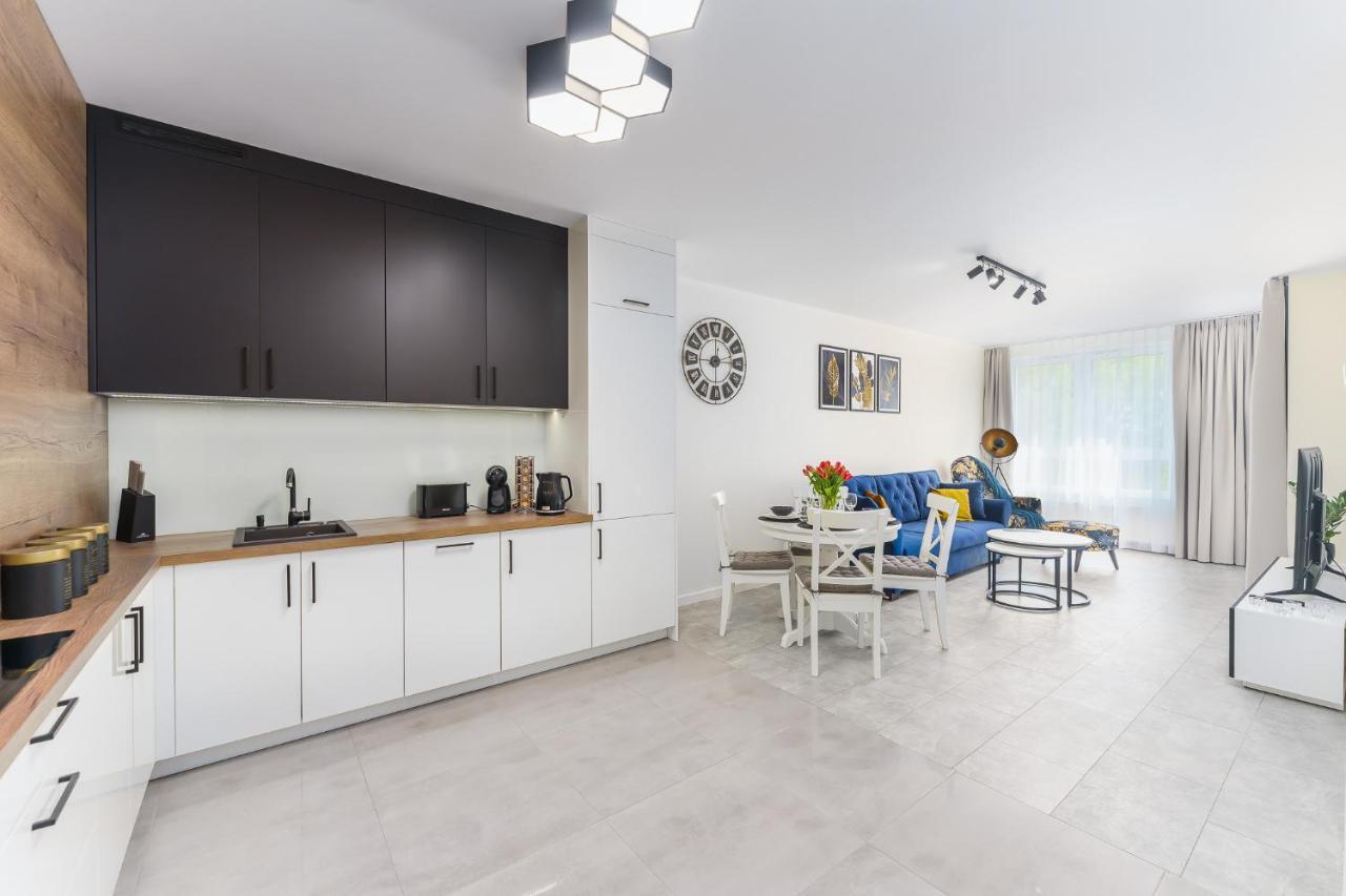 Apartamenty Adyl Platany Kolobrzeg Ngoại thất bức ảnh
