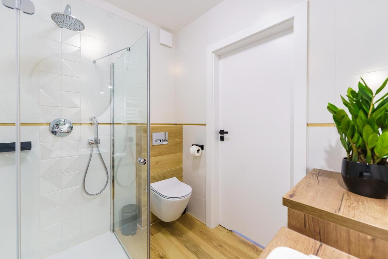 Apartamenty Adyl Platany Kolobrzeg Ngoại thất bức ảnh